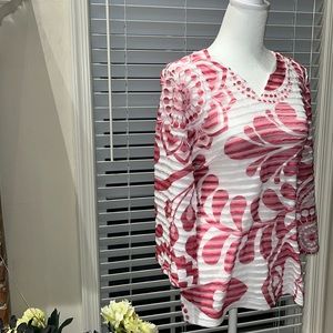 Women’s Before & Again pink & white sheer burnout V-neck top size medium
